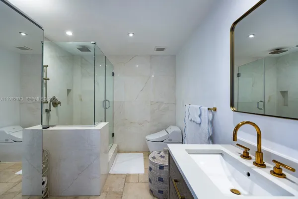 $16,000 | The Bentley Bay, Miami Beach, FL 33139