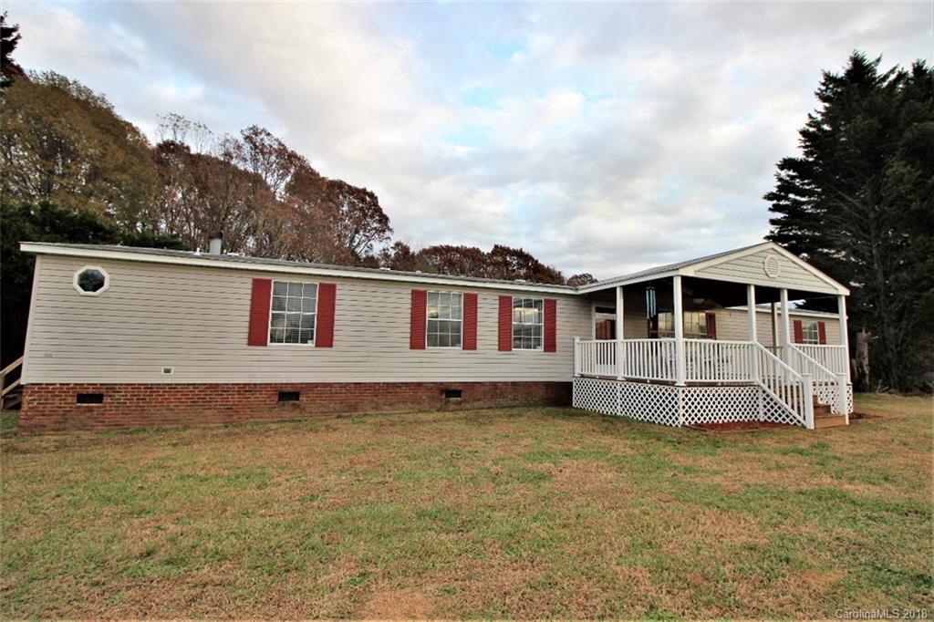 2010 Beamguard Road Clover, SC 29710 - Photo 3 of 27