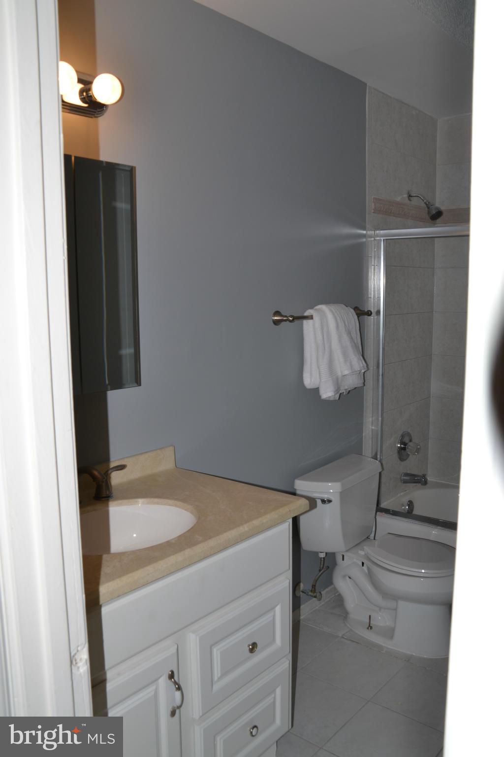9923 Natick Road Burke, VA 22015 - Photo 12 of 23 Bath