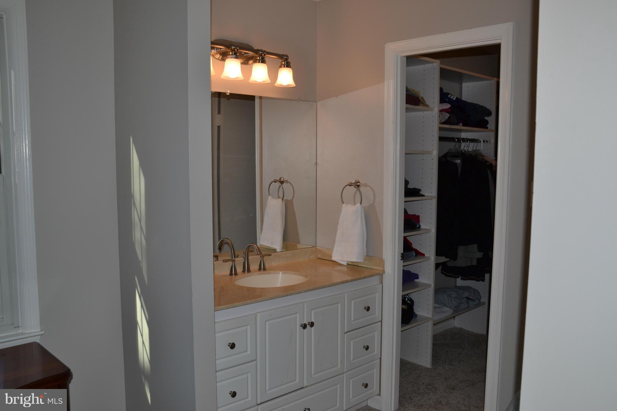 9923 Natick Road Burke, VA 22015 - Photo 14 of 23 Bath (Master)