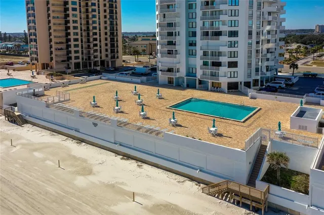 a view of terrace with city view