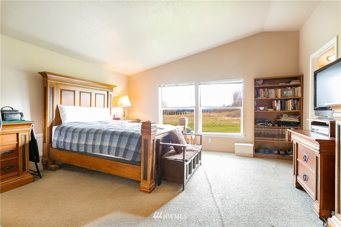 2756 East Badger Road Everson, WA 98247 - Photo 10 of 21