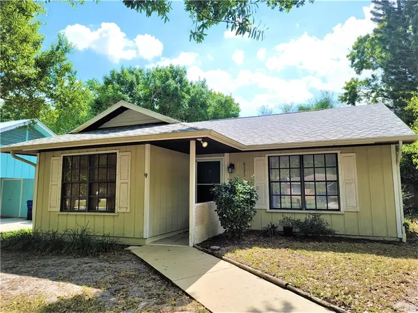 $1,900 | 6525 5th Street, Vero Beach, FL 32968