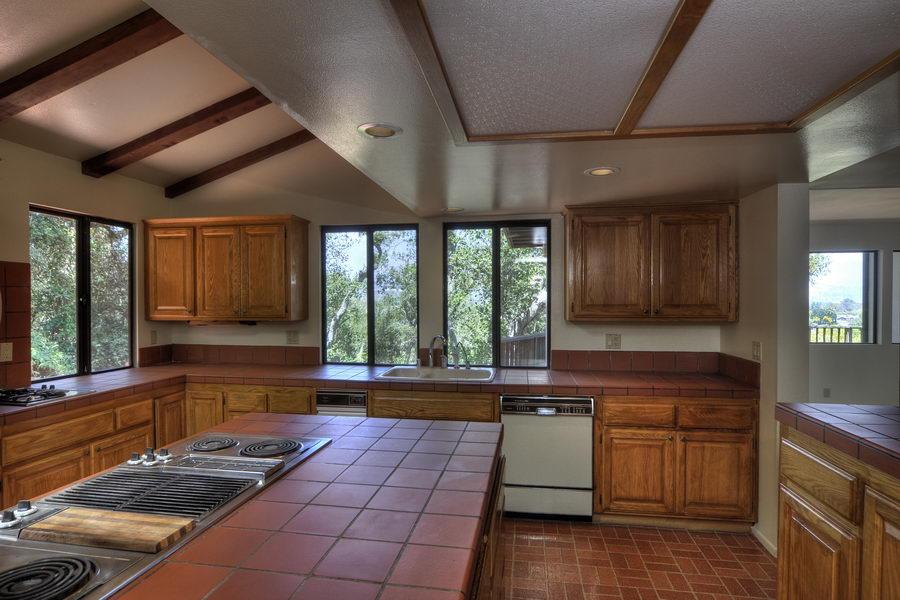 1110 Nirvana Road Santa Barbara, CA 93101 - Photo 4 of 7 Kitchen