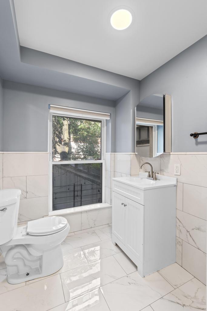 509 West 23rd Street Manhattan, NY 10011 - Photo 11 of 18