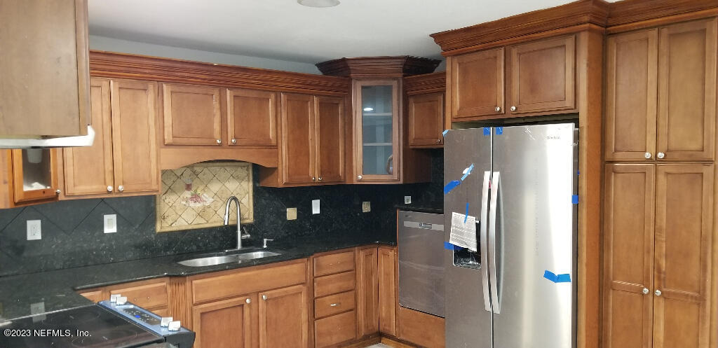 6836 Champlain Road Jacksonville, FL 32208 - Photo 7 of 20 06