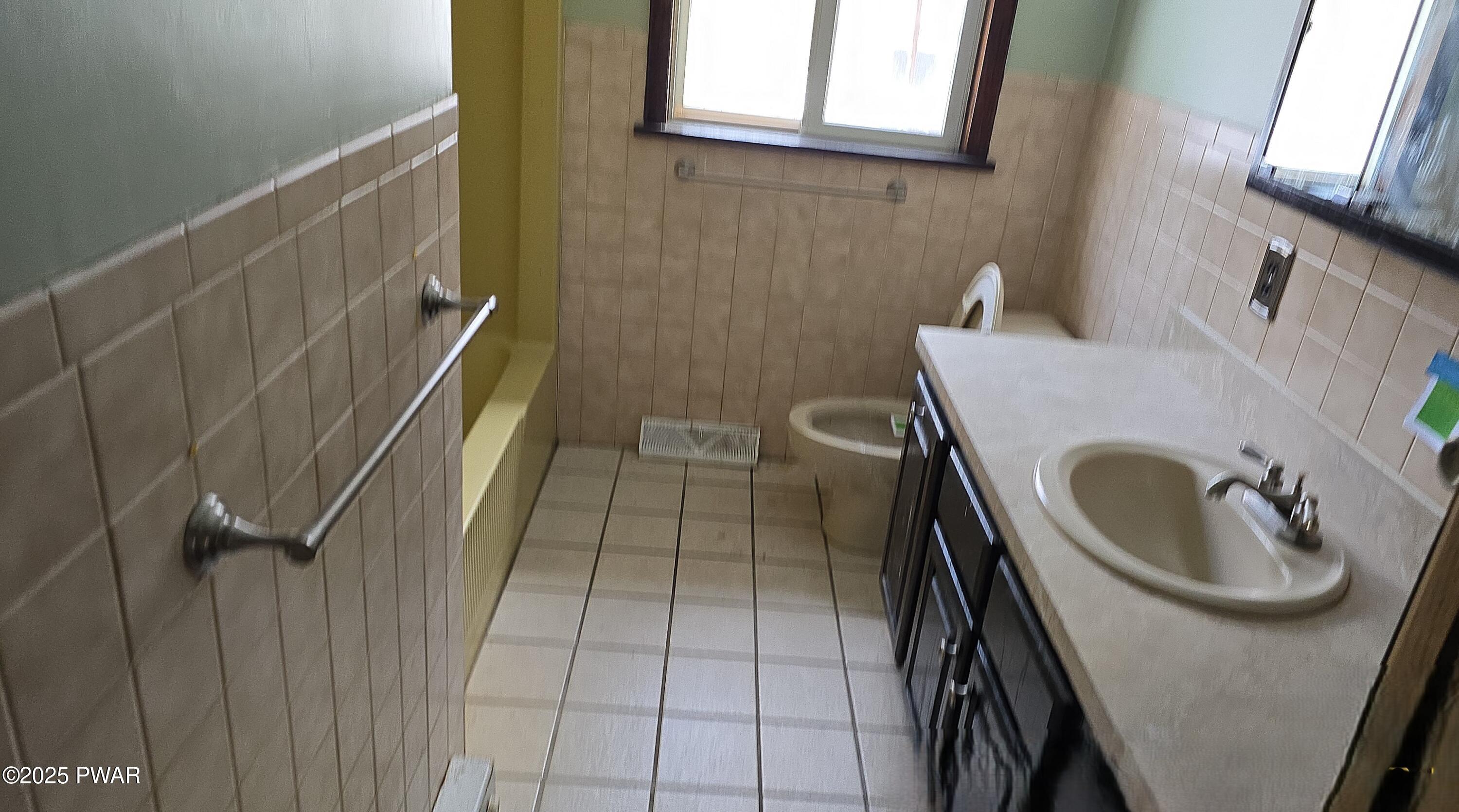 122 Crane Road Lakeville, PA 18438 - Photo 21 of 41 22