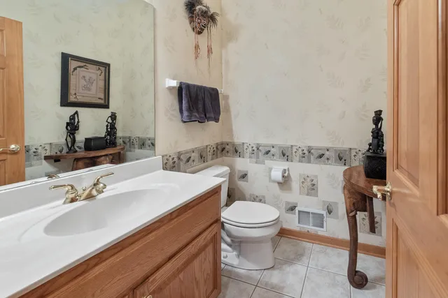 $789,000 | 1117 Sweetbriar Lane, Unit 22, Hartland, WI 53029