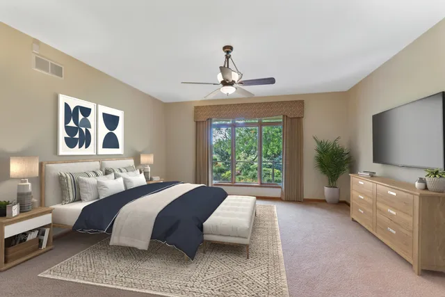 $789,000 | 1117 Sweetbriar Lane, Unit 22, Hartland, WI 53029