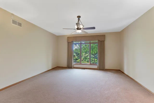 $789,000 | 1117 Sweetbriar Lane, Unit 22, Hartland, WI 53029