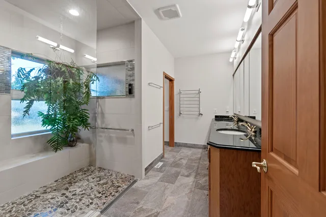 $789,000 | 1117 Sweetbriar Lane, Unit 22, Hartland, WI 53029