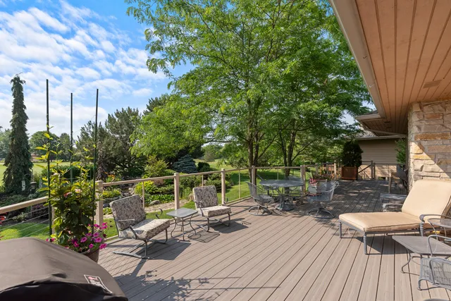 $789,000 | 1117 Sweetbriar Lane, Unit 22, Hartland, WI 53029