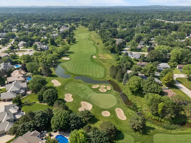 $789,000 | 1117 Sweetbriar Lane, Unit 22, Hartland, WI 53029