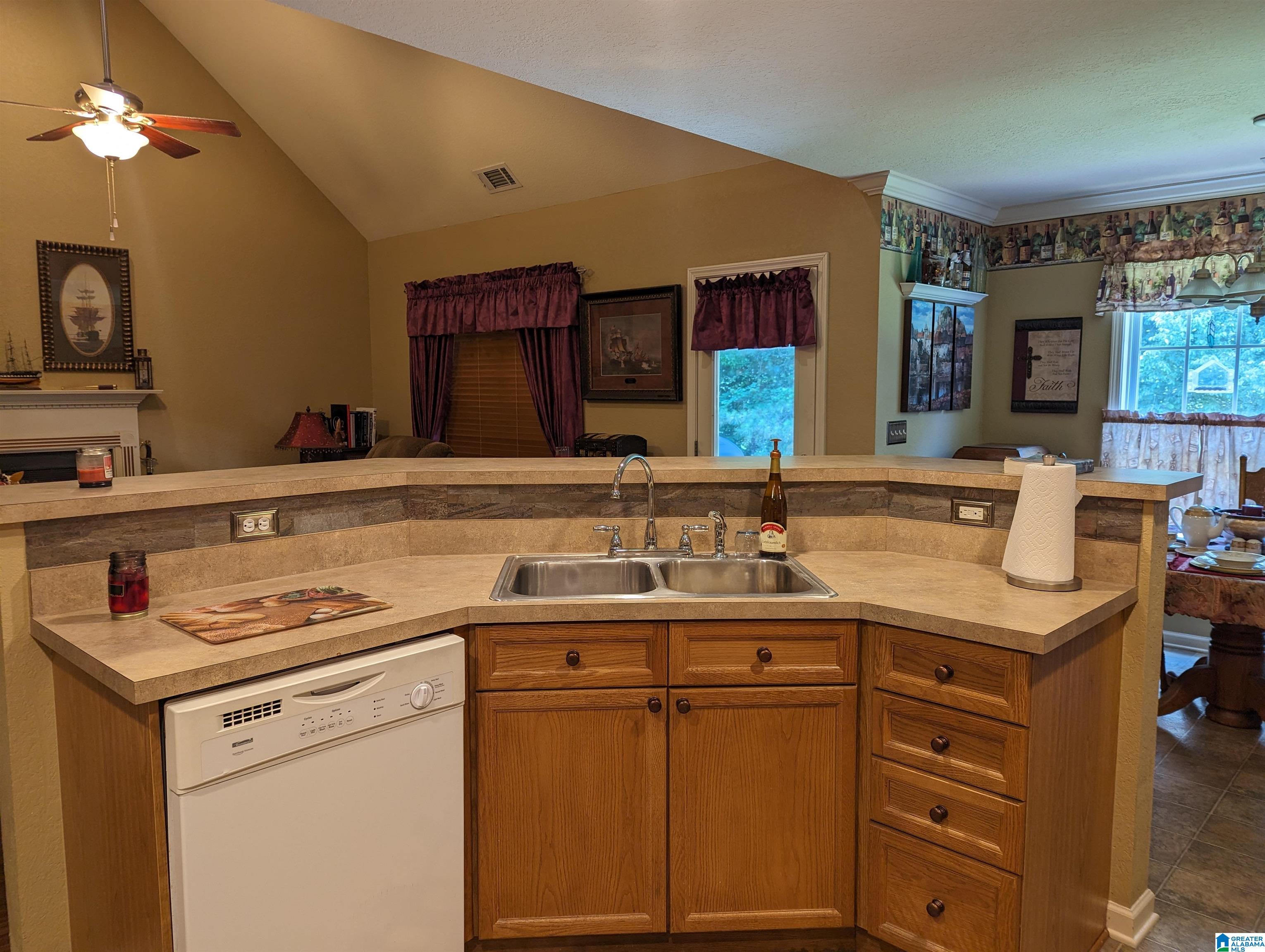 1005 Sunset Way Odenville, AL 35120 - Photo 11 of 38