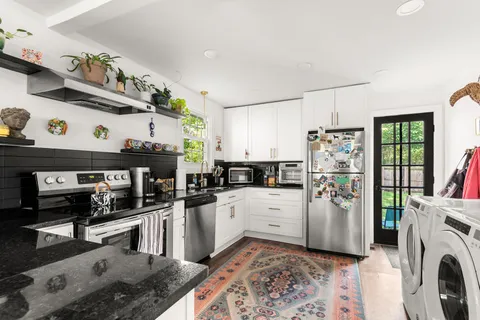 $315,000 | 1605 16th Avenue North, Nashville, TN 37208