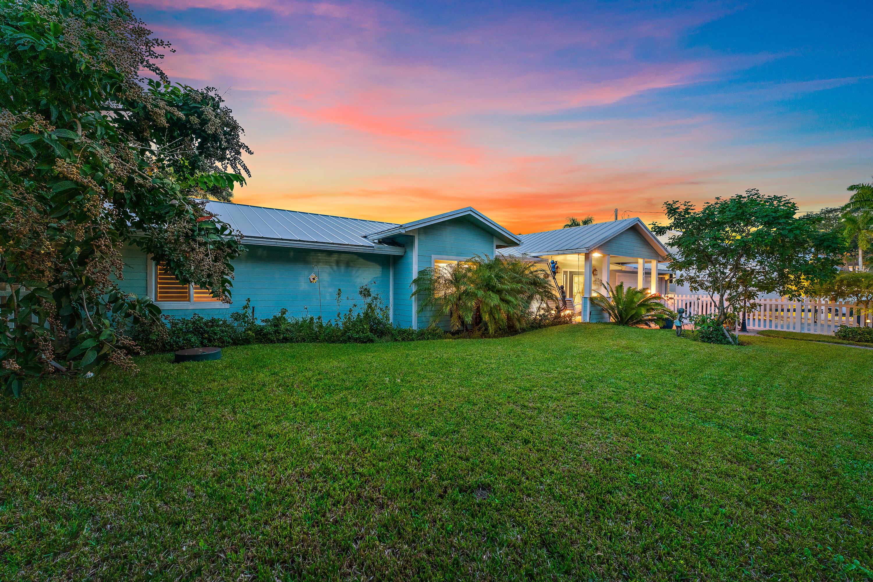581 Southwest Timber Trail Stuart, FL 34997 - Photo 5 of 45 a view of a yard in front of house