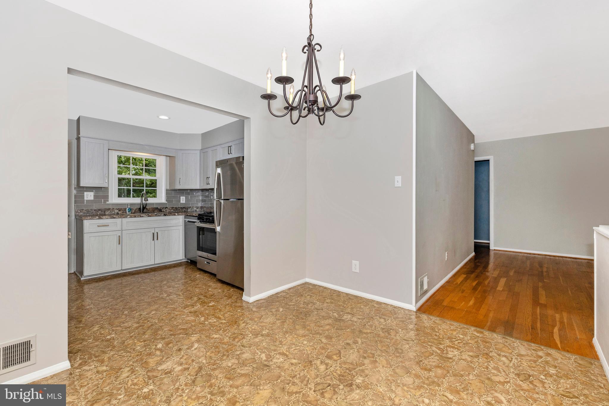 108 Woodland Road Gaithersburg, MD 20877 - Photo 18 of 72 UPGRADED KITCHEN