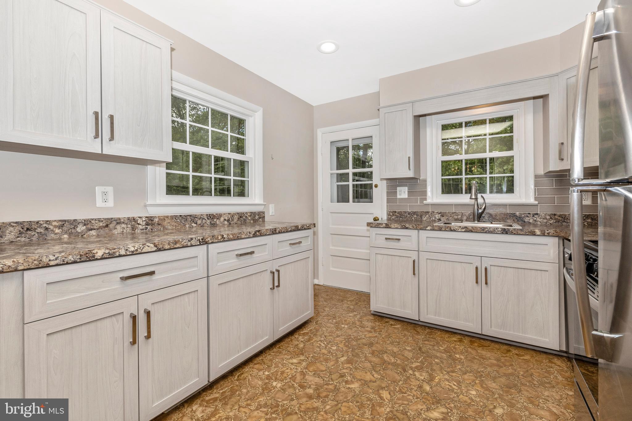 108 Woodland Road Gaithersburg, MD 20877 - Photo 21 of 72 Gallery Image 21