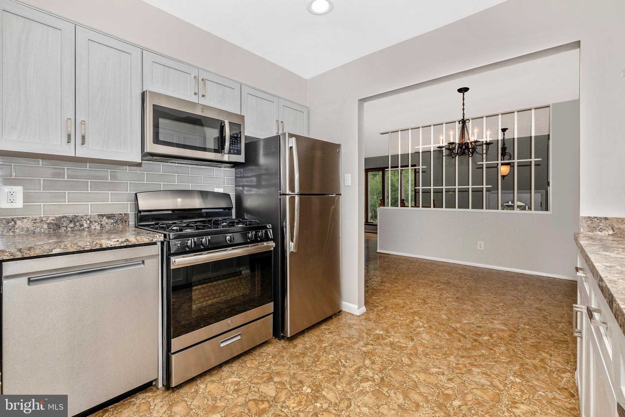 108 Woodland Road Gaithersburg, MD 20877 - Photo 25 of 72 Gallery Image 25