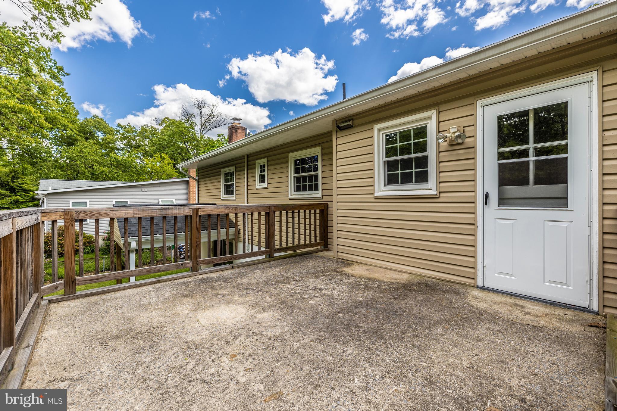 108 Woodland Road Gaithersburg, MD 20877 - Photo 68 of 72 DECK