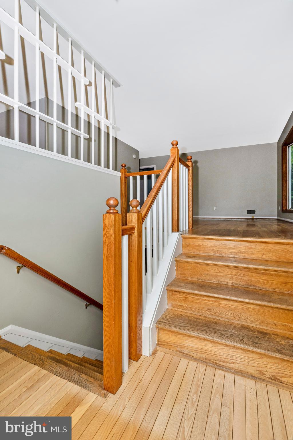 108 Woodland Road Gaithersburg, MD 20877 - Photo 8 of 72 Gallery Image 8