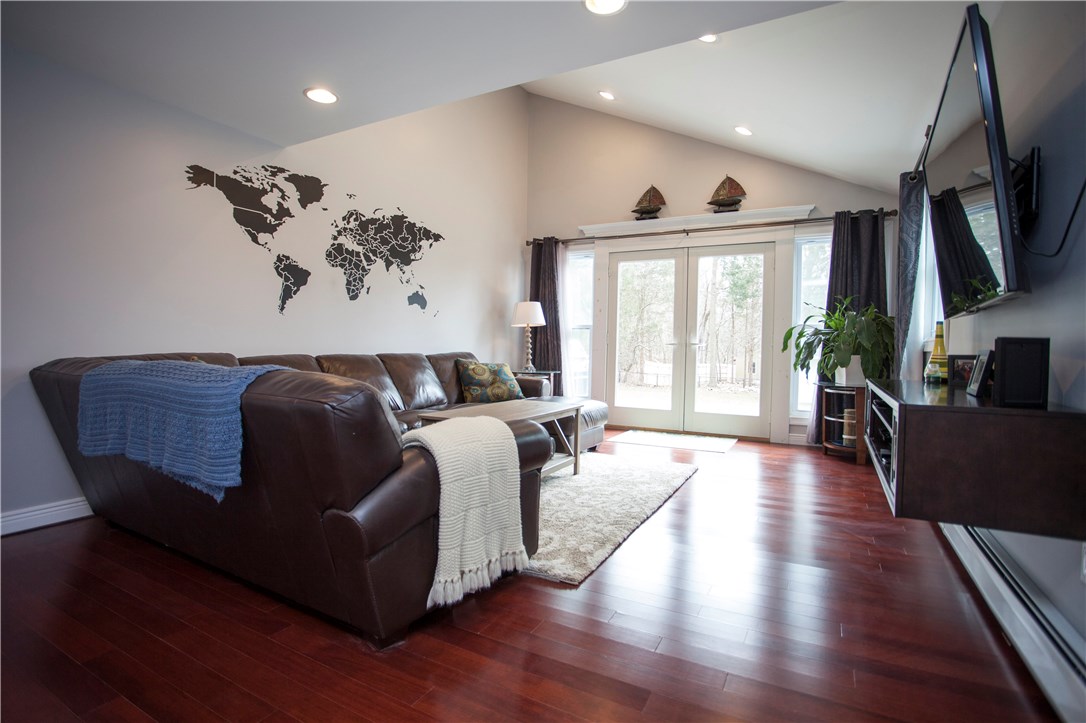 420 Ives Road Warwick, RI 02818 - Photo 2 of 15 Living Room
