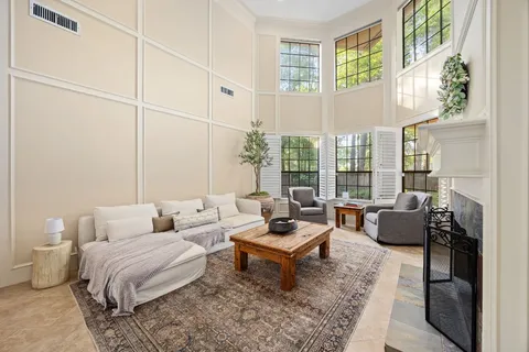 $465,000 | 14210 Vanessa Circle, Houston, TX 77069