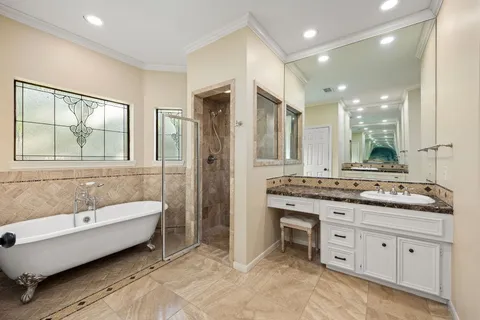 $465,000 | 14210 Vanessa Circle, Houston, TX 77069