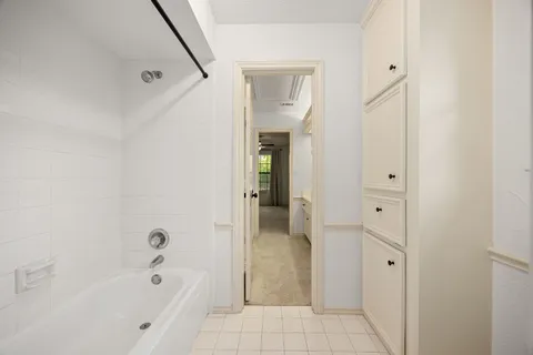 $465,000 | 14210 Vanessa Circle, Houston, TX 77069