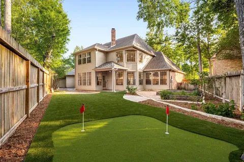 $465,000 | 14210 Vanessa Circle, Houston, TX 77069