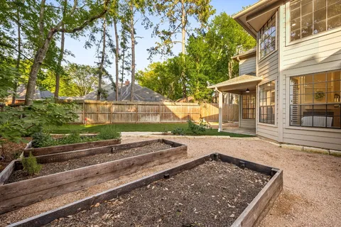 $465,000 | 14210 Vanessa Circle, Houston, TX 77069