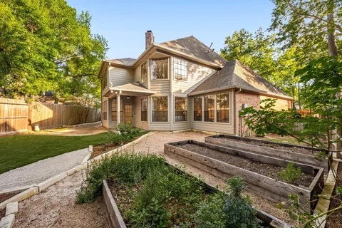 $465,000 | 14210 Vanessa Circle, Houston, TX 77069