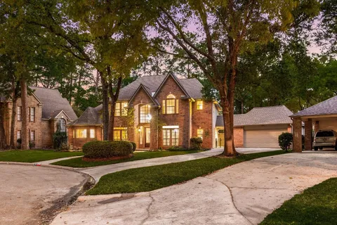 $465,000 | 14210 Vanessa Circle, Houston, TX 77069