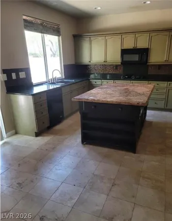 $729,900 | 1700 Ravanusa Drive, Henderson, NV 89052