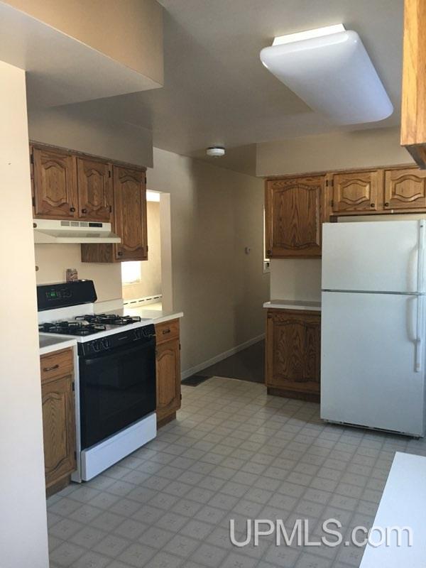 5170 Co Road Gladstone, MI 49837 - Photo 6 of 18