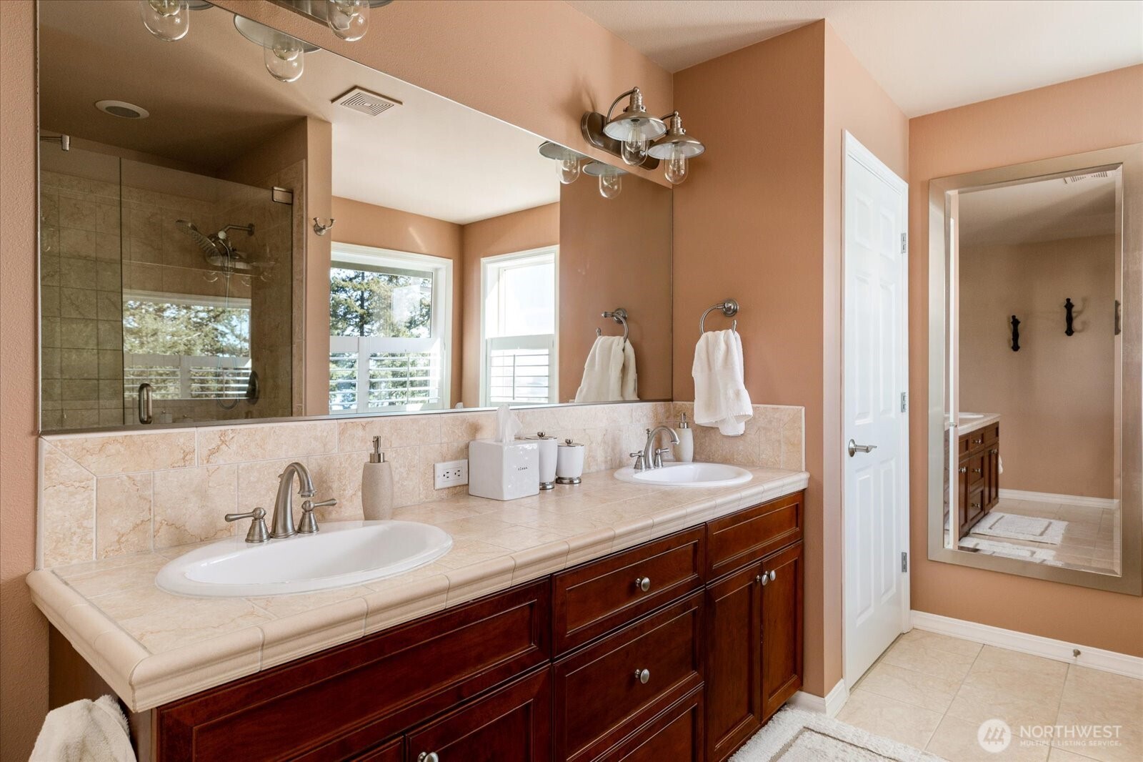 3913 West 12th Street Anacortes, WA 98221 - Photo 27 of 40