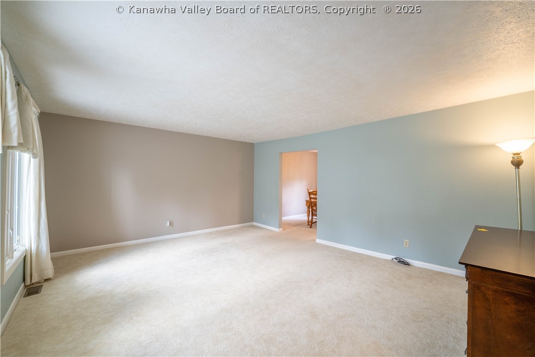 1377 Nottingham Road Charleston, WV 25314 - Photo 7 of 50 Gallery Image 7