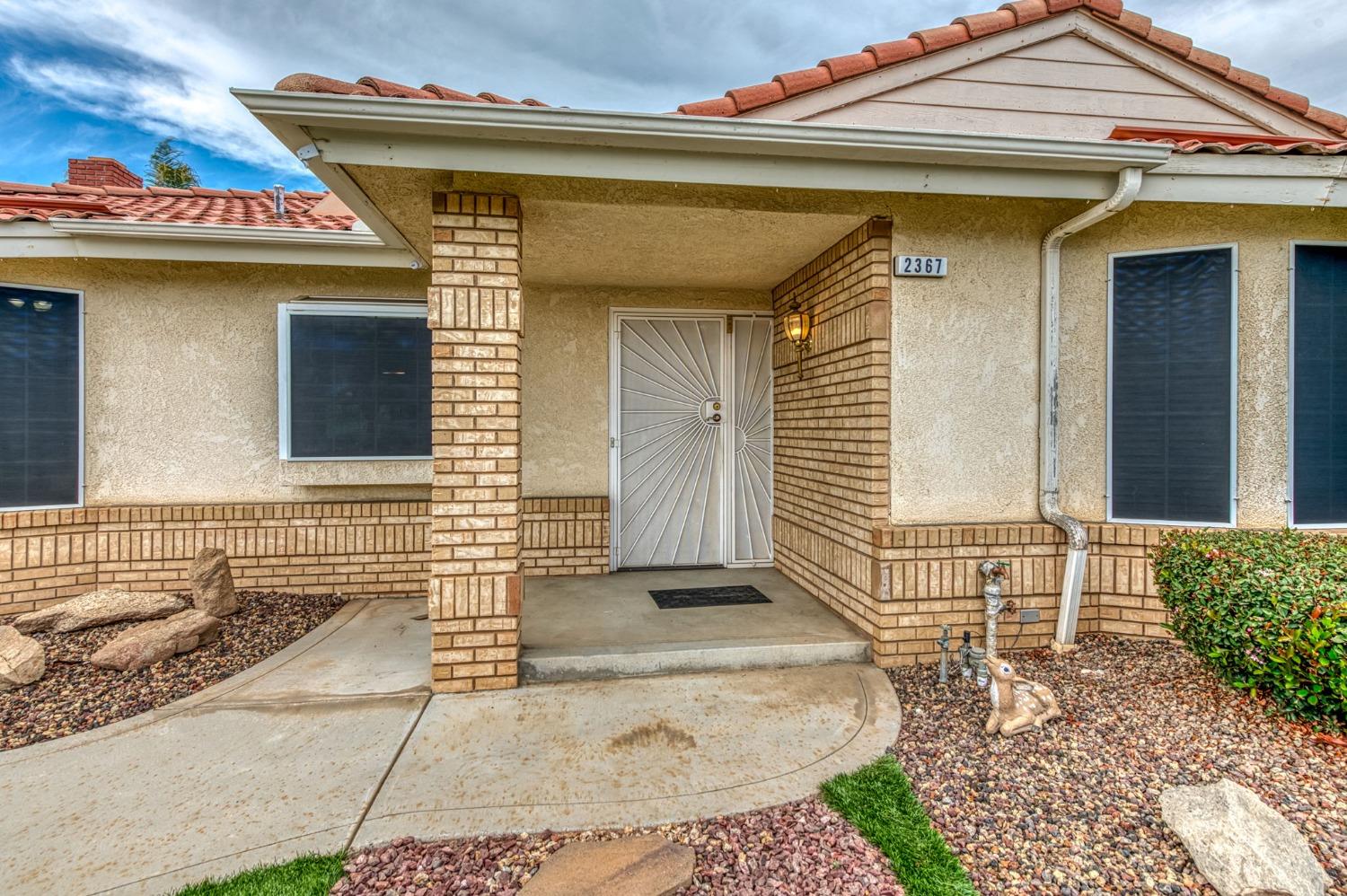 2367 Frederick Way Madera, CA 93637 - Photo 4 of 30 a view of a entrance door of the building