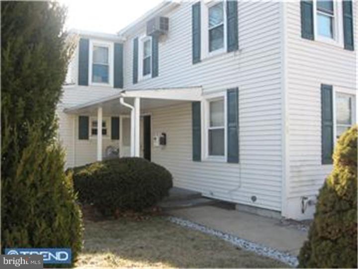 428 Bridgeboro Street Riverside, NJ 08075 - Photo 2 of 4