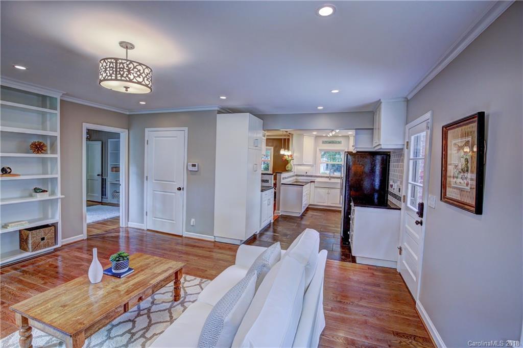 611 Greystone Road, Unit 6 Charlotte, NC 28209 - Photo 11 of 23 Gallery Image 11