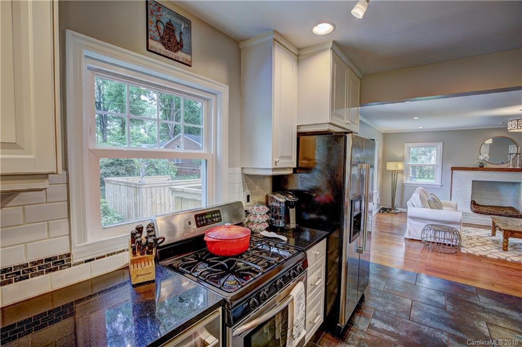 611 Greystone Road, Unit 6 Charlotte, NC 28209 - Photo 6 of 23 Gallery Image 6