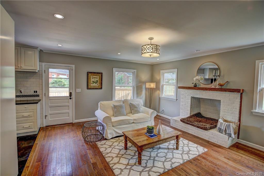 611 Greystone Road, Unit 6 Charlotte, NC 28209 - Photo 9 of 23 Gallery Image 9