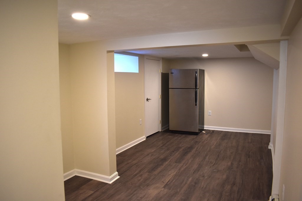 706 Trapelo Road Waltham, MA 02452 - Photo 21 of 25 Gallery Image 21
