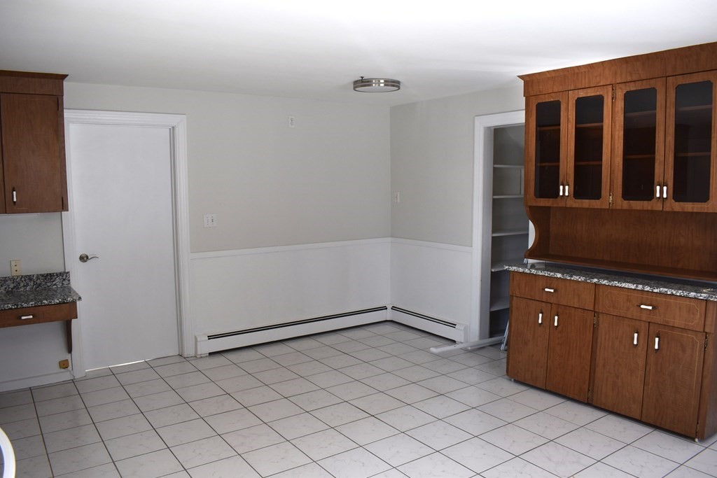 706 Trapelo Road Waltham, MA 02452 - Photo 6 of 25 Gallery Image 6