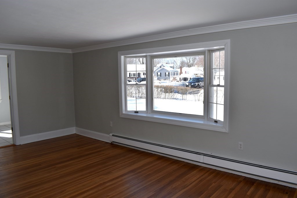 706 Trapelo Road Waltham, MA 02452 - Photo 10 of 25 Gallery Image 10