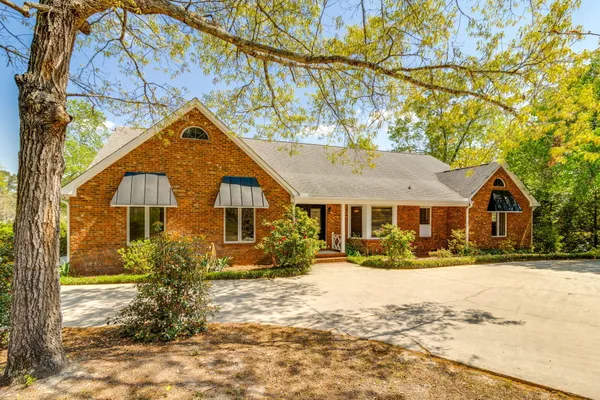 $585,500 | 370 Chapel Creek Drive, Santee, SC 29142