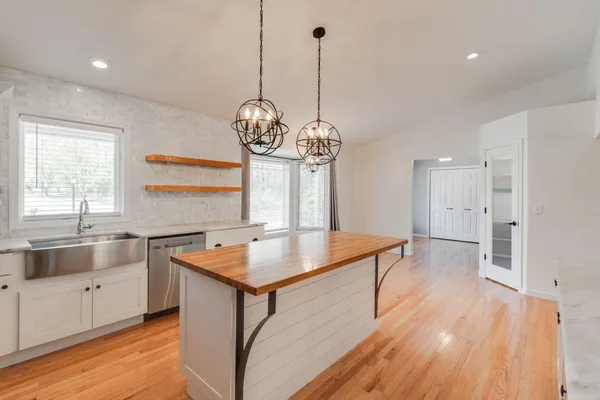 $585,500 | 370 Chapel Creek Drive, Santee, SC 29142