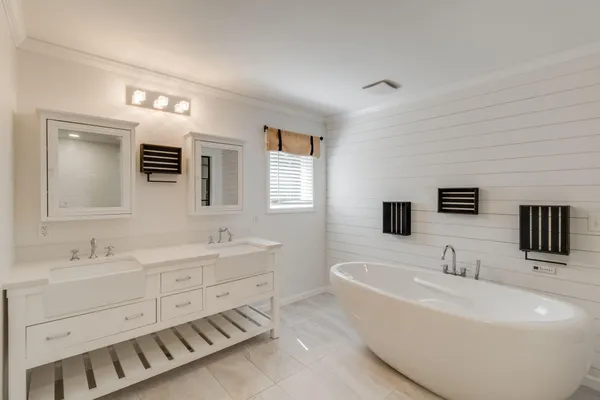 $585,500 | 370 Chapel Creek Drive, Santee, SC 29142