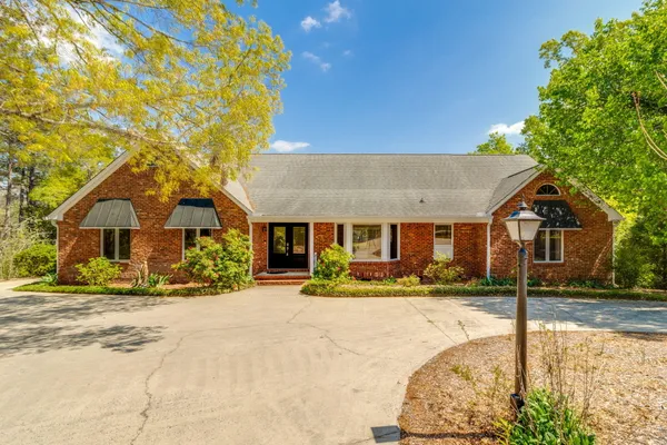 $585,500 | 370 Chapel Creek Drive, Santee, SC 29142