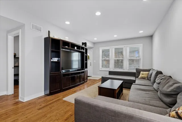 $550,000 | 5646 North Menard Avenue, Chicago, IL 60646